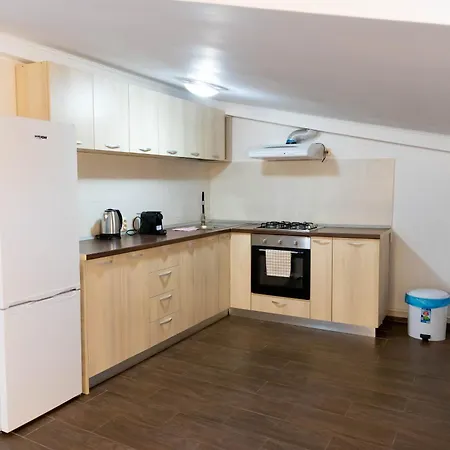 Lsix Apartament