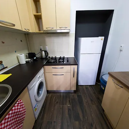 Lsix Bucureşti