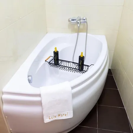 Lsix Апартаменти *